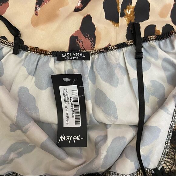 Nastygal print lace trim cami - Picture 3 of 7